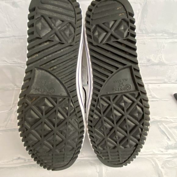 Dress Down Friday, Leather Converse - Picture 7 of 11